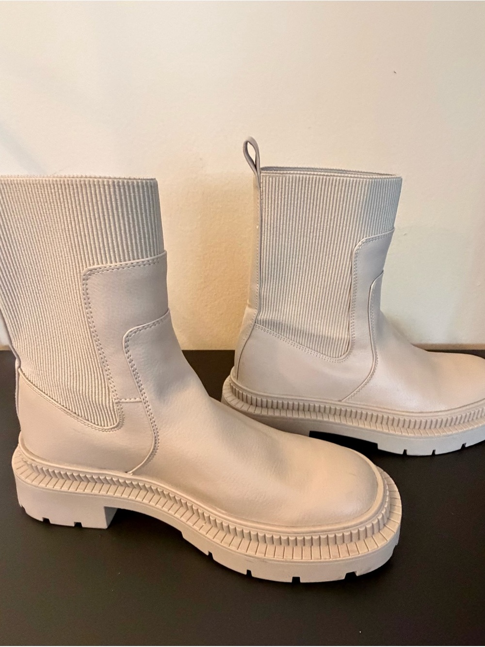 Mango Ribbed Panel Chelsea Boots - Picture 4 of 6